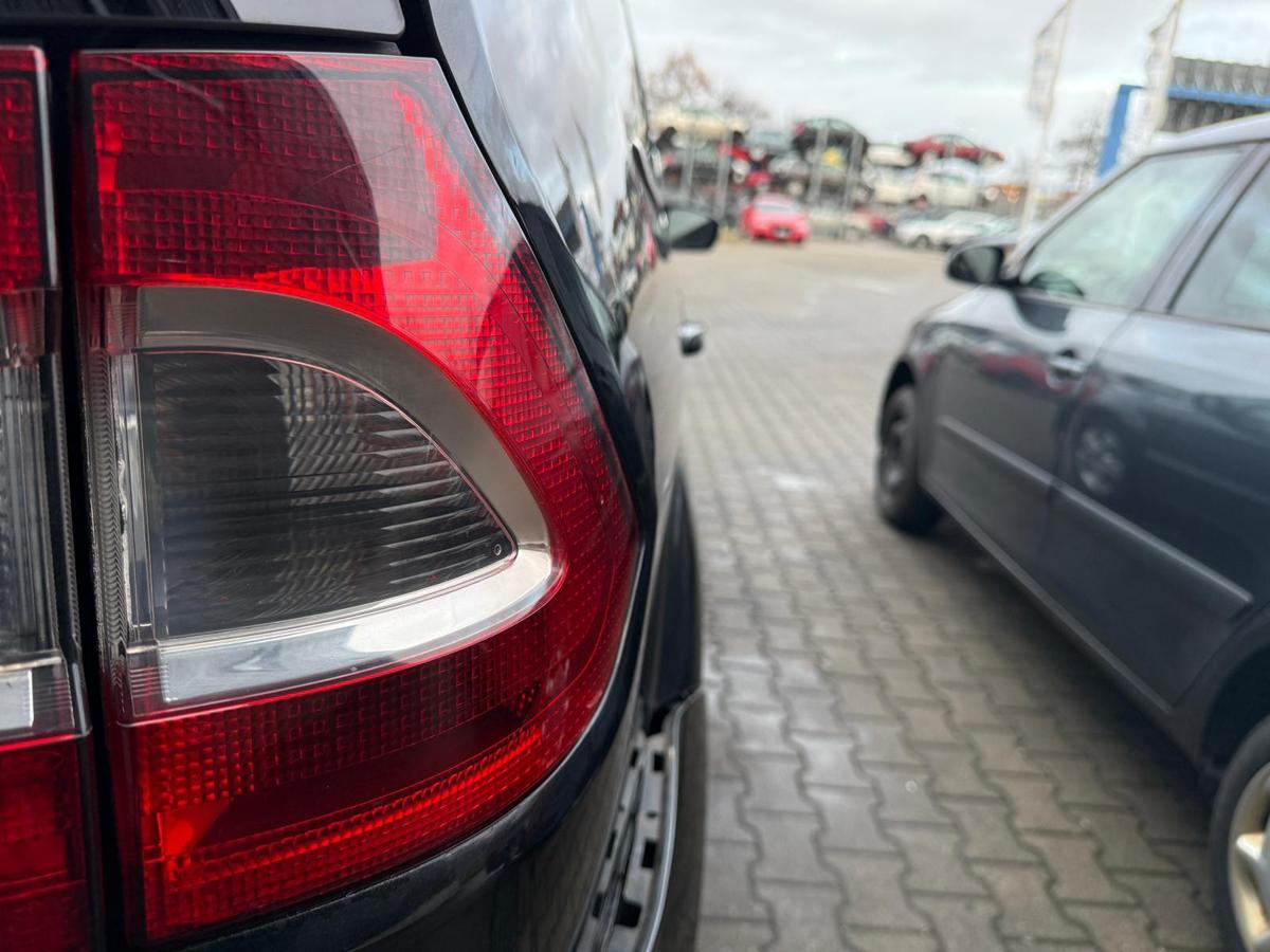 Ford Galaxy 2 WA6 original R&uuml;cklicht R&uuml;ckleuchte au&szlig;en rechts Vorfacelift BJ09